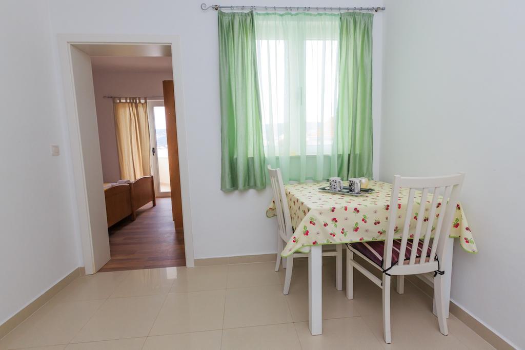 רוגוזניצה Apartments Rogulj חדר תמונה