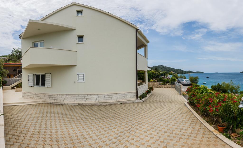 רוגוזניצה Apartments Rogulj מראה חיצוני תמונה